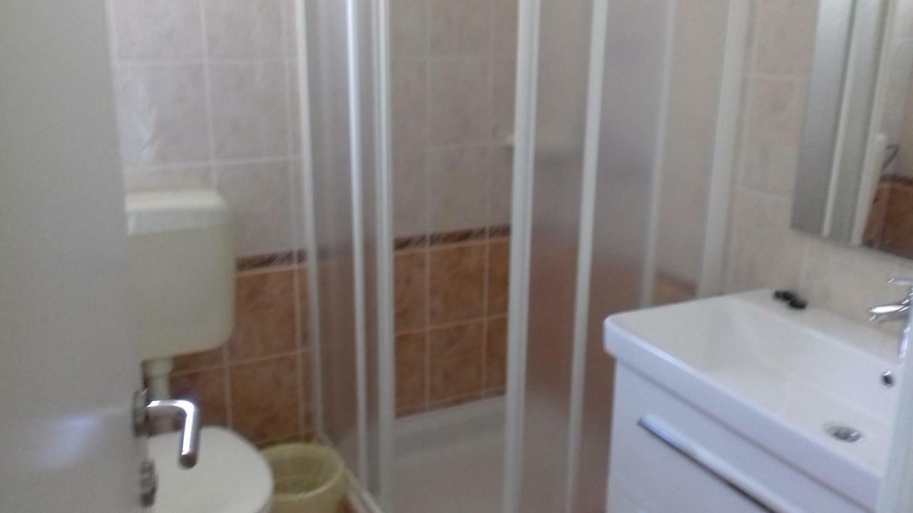 Apartman Branka Rab Town Ngoại thất bức ảnh